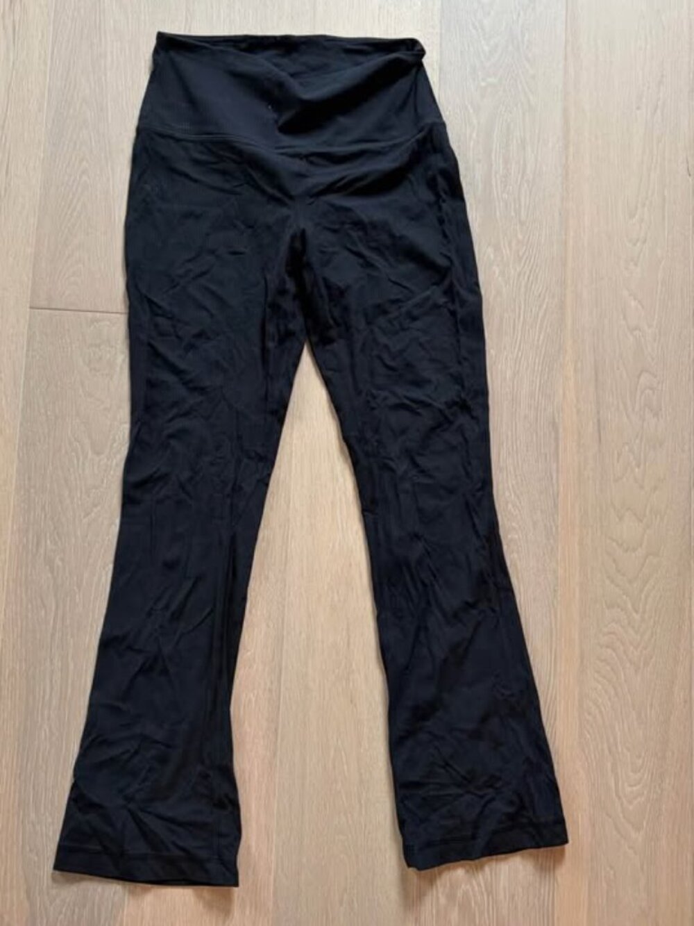 Lululemon Groove Super-High-Rise Flared Pant Mini Ribbed